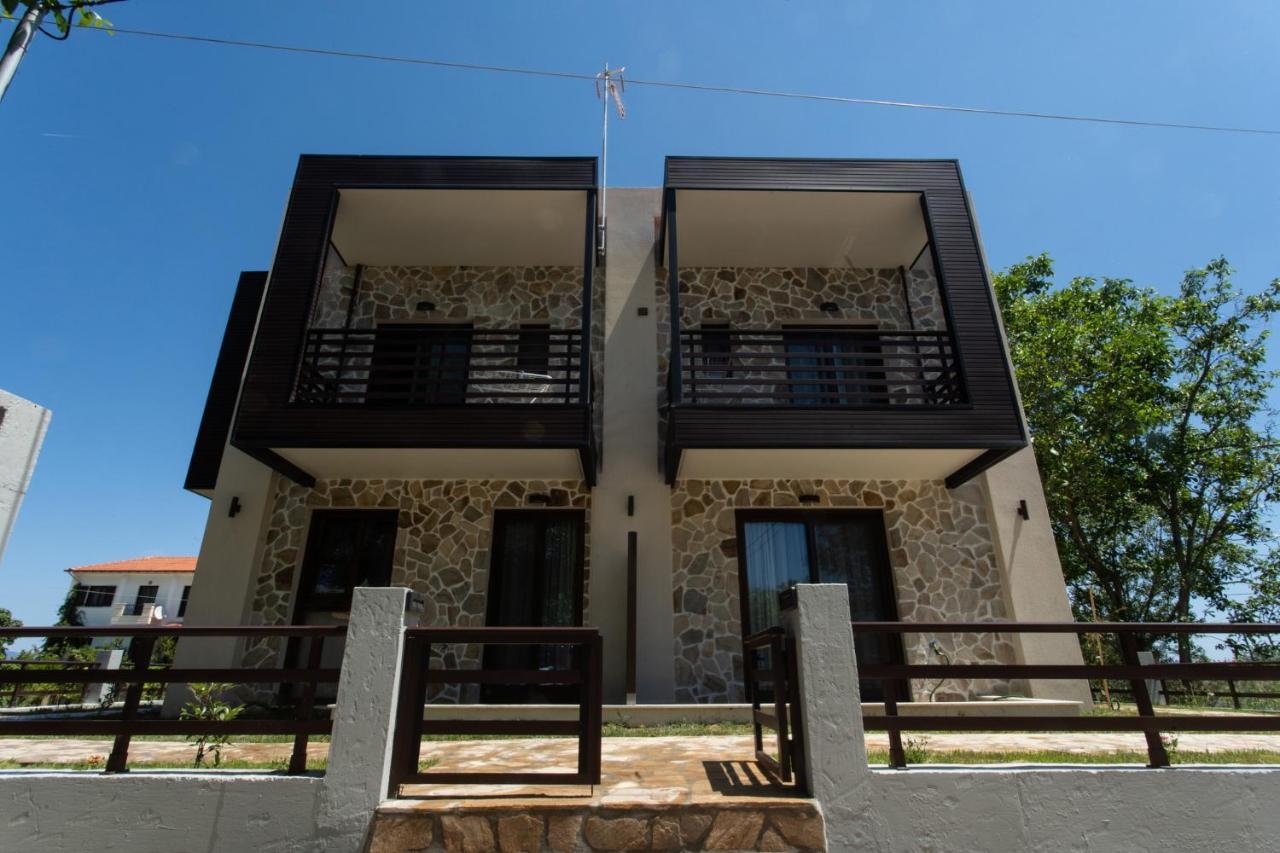 Marineiko Luxury Apartments Ierissos Exterior photo