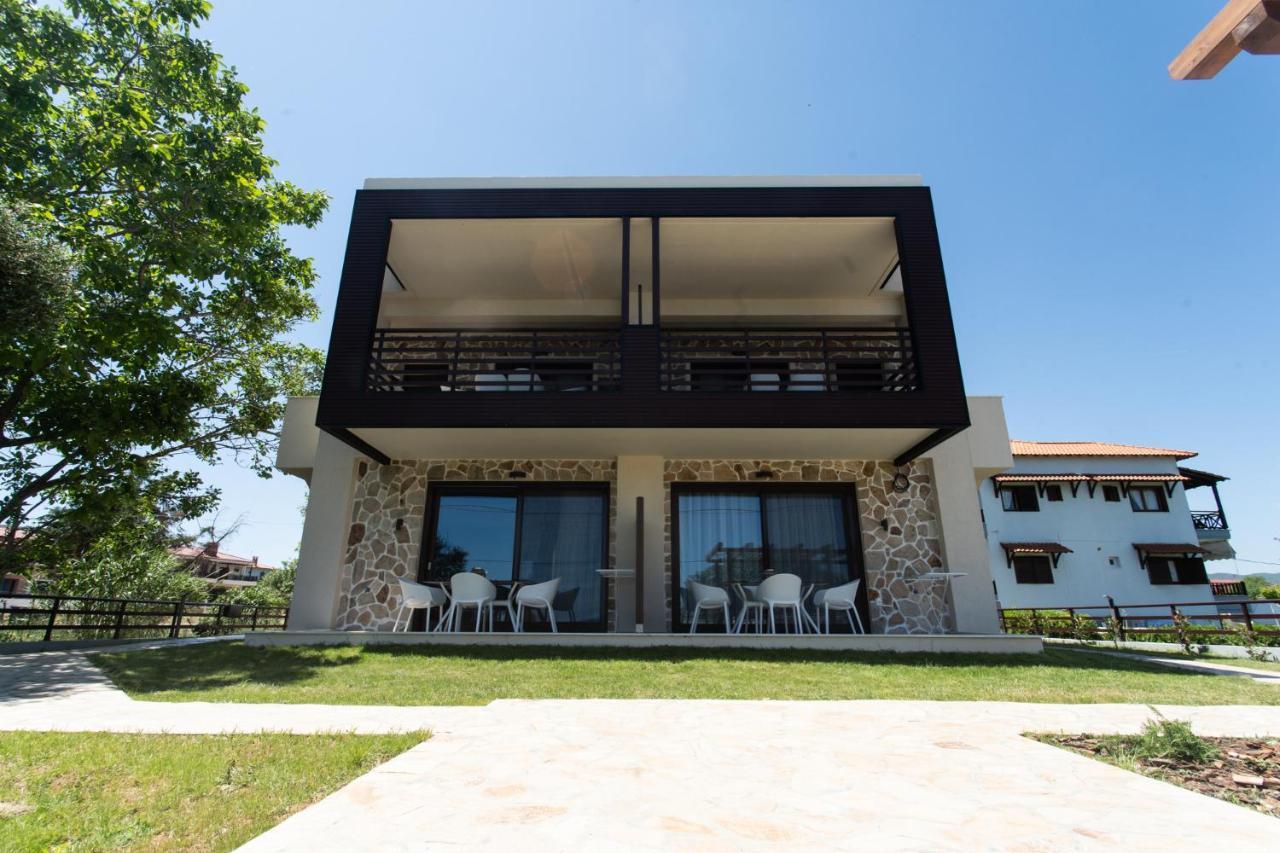 Marineiko Luxury Apartments Ierissos Exterior photo